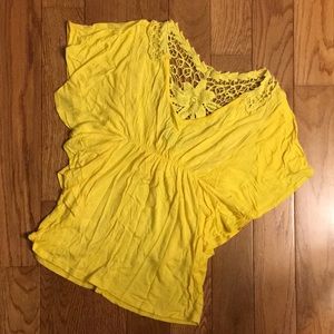XS flutter sleeve yellow top
